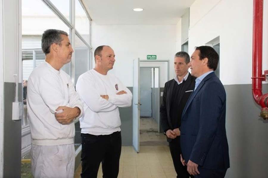 Bien plantados - “Alimentos Santa Cruz” eligió Florencio Varela para inaugurar su planta