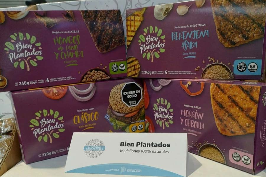 Bien plantados - Gran Participación del Sector Productivo e Industrial Varelense en la Semana de Alimentos Bonaerenses en Montevideo, Uruguay